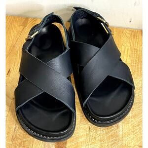 Liberte Capri Sandal Black Leather Buckle Casual Women's Size 8.5